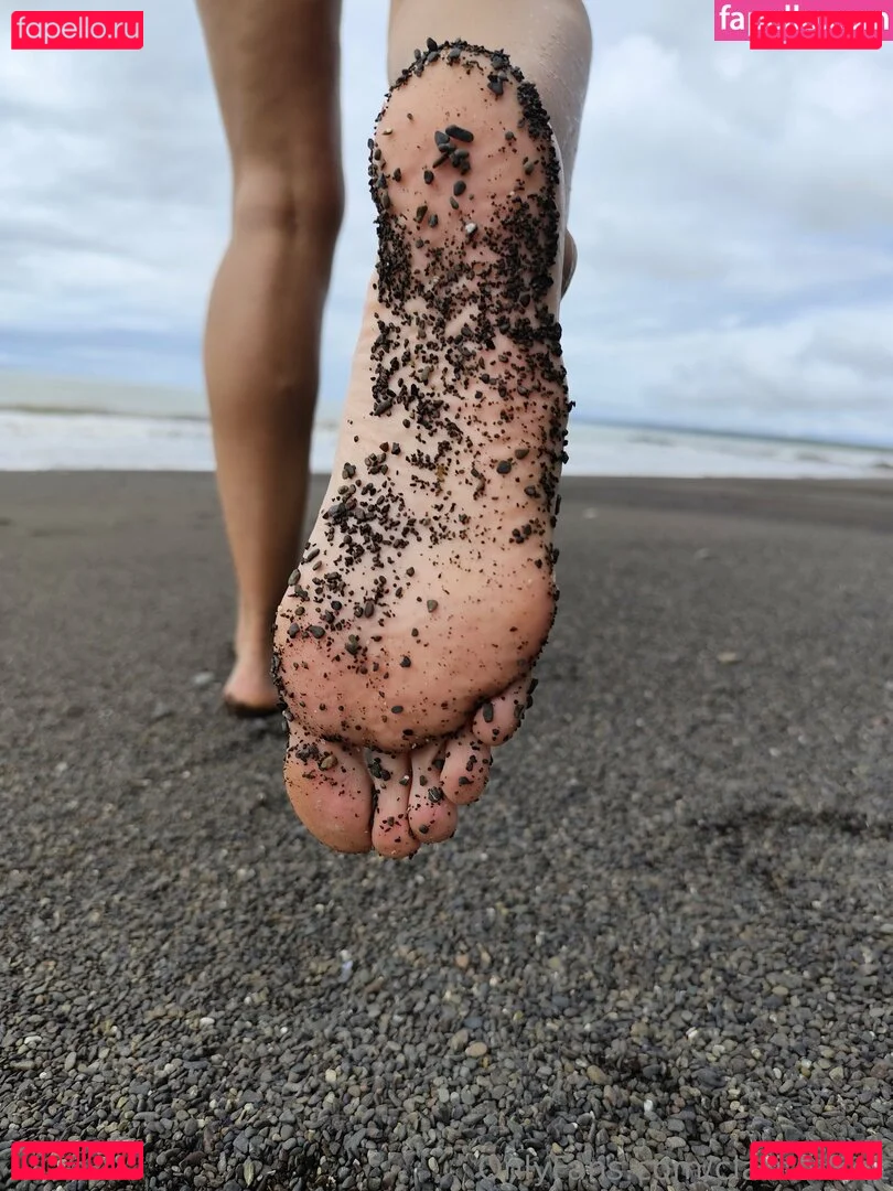 clarita.feet Onlyfans Photo Gallery 