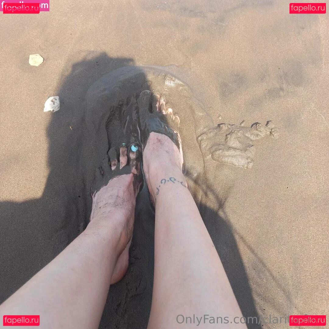 clarita.feet Onlyfans Photo Gallery 