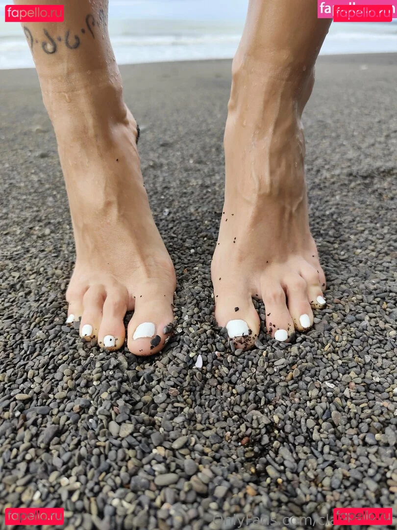 clarita.feet Onlyfans Photo Gallery 