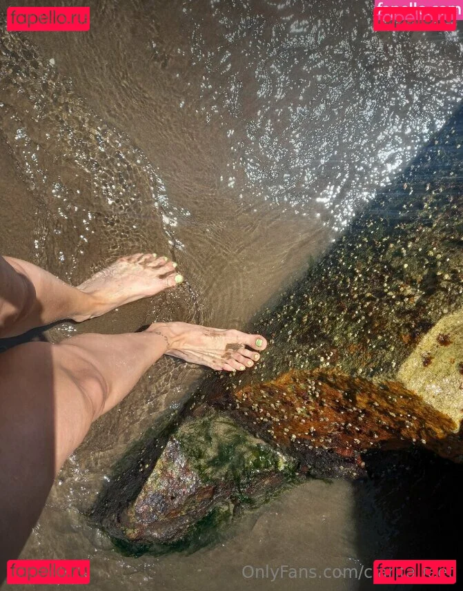 clarita.feet Onlyfans Photo Gallery 