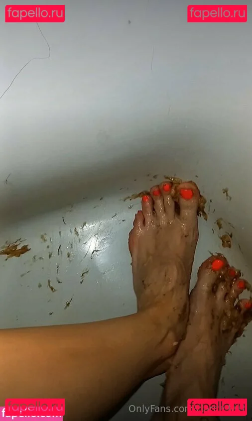 clarita.feet Onlyfans Photo Gallery 