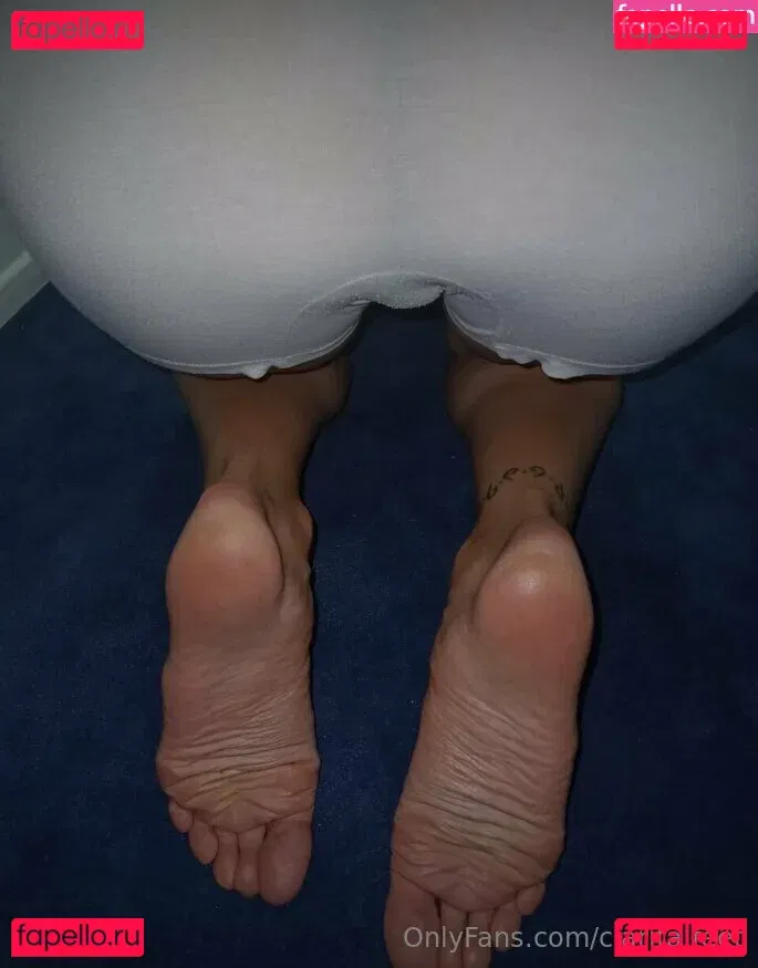 clarita.feet Onlyfans Photo Gallery 