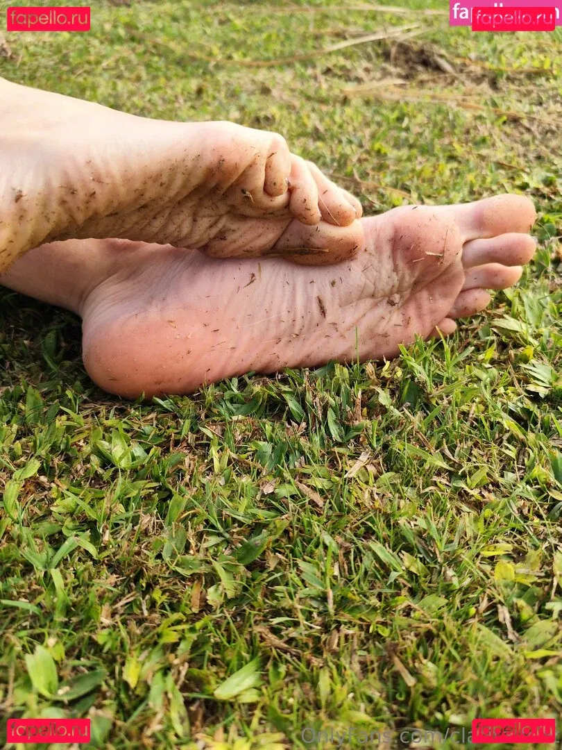 clarita.feet Onlyfans Photo Gallery 