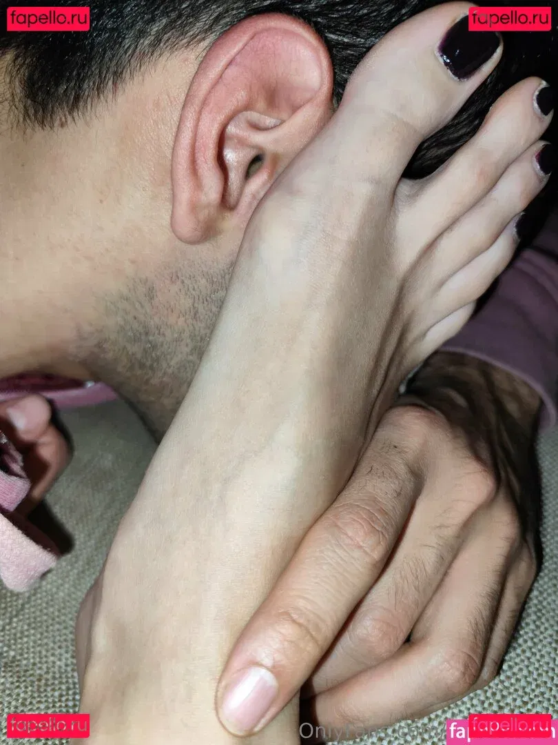 clarita.feet Onlyfans Photo Gallery 