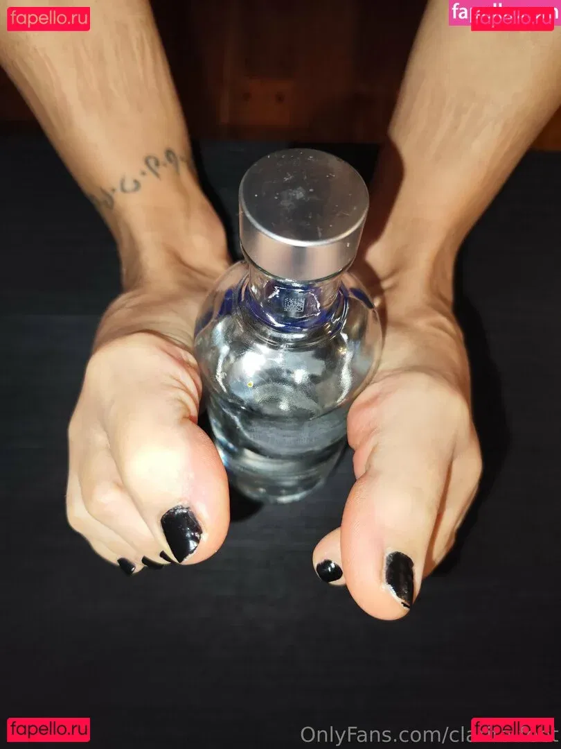 clarita.feet Onlyfans Photo Gallery 