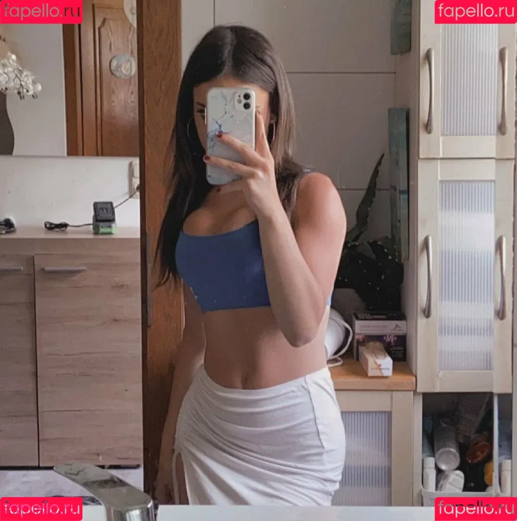 Doreengnadi Onlyfans Photo Gallery 