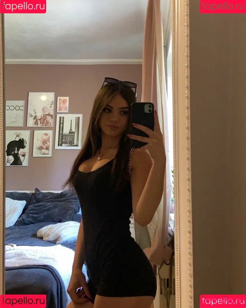 Doreengnadi Onlyfans Photo Gallery 