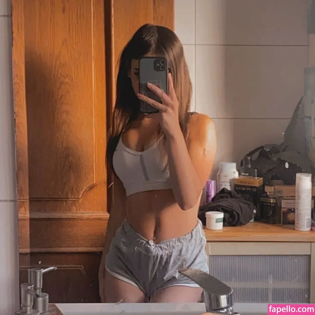 Doreengnadi Onlyfans Photo Gallery 