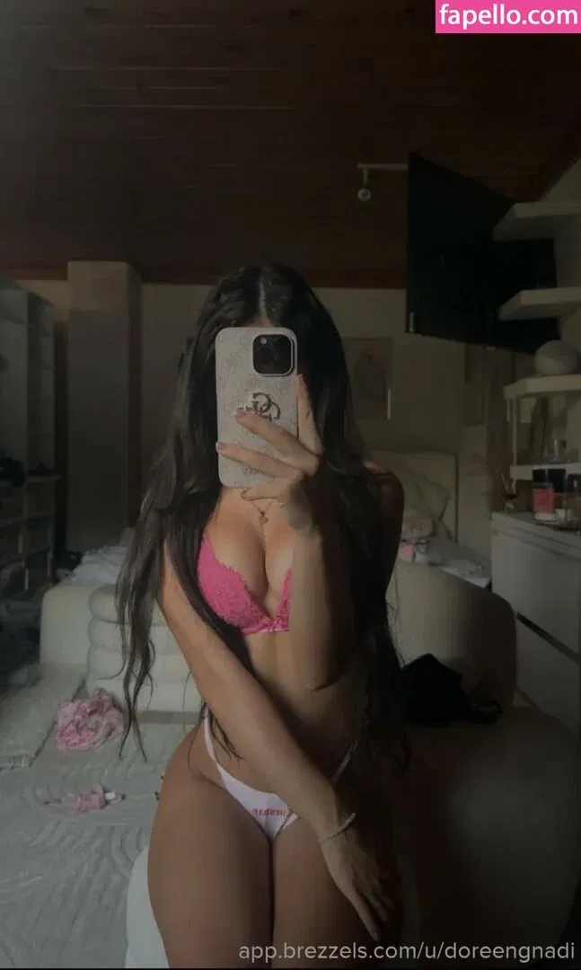 Doreengnadi Onlyfans Photo Gallery 