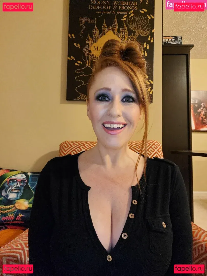 Rawrist Onlyfans Photo Gallery 