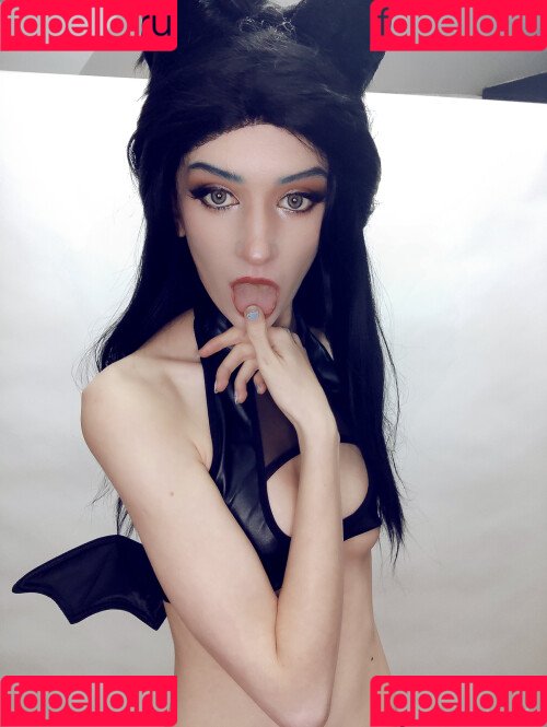 WhiteFox Onlyfans Photo Gallery 