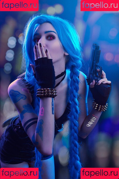 WhiteFox Onlyfans Photo Gallery 