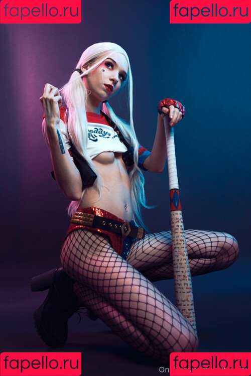 WhiteFox Onlyfans Photo Gallery 