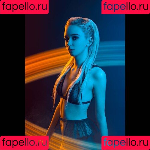 WhiteFox Onlyfans Photo Gallery 