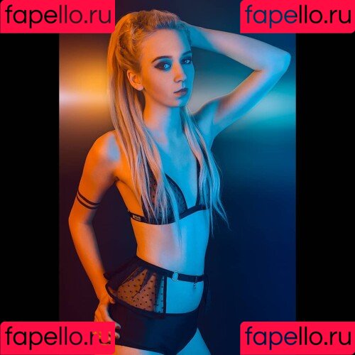 WhiteFox Onlyfans Photo Gallery 