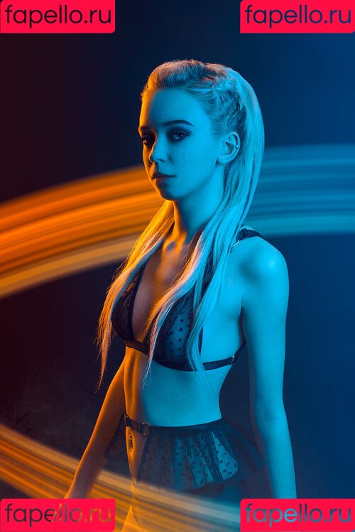 WhiteFox Onlyfans Photo Gallery 