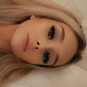 morekhloeeex Onlyfans Photo Gallery 