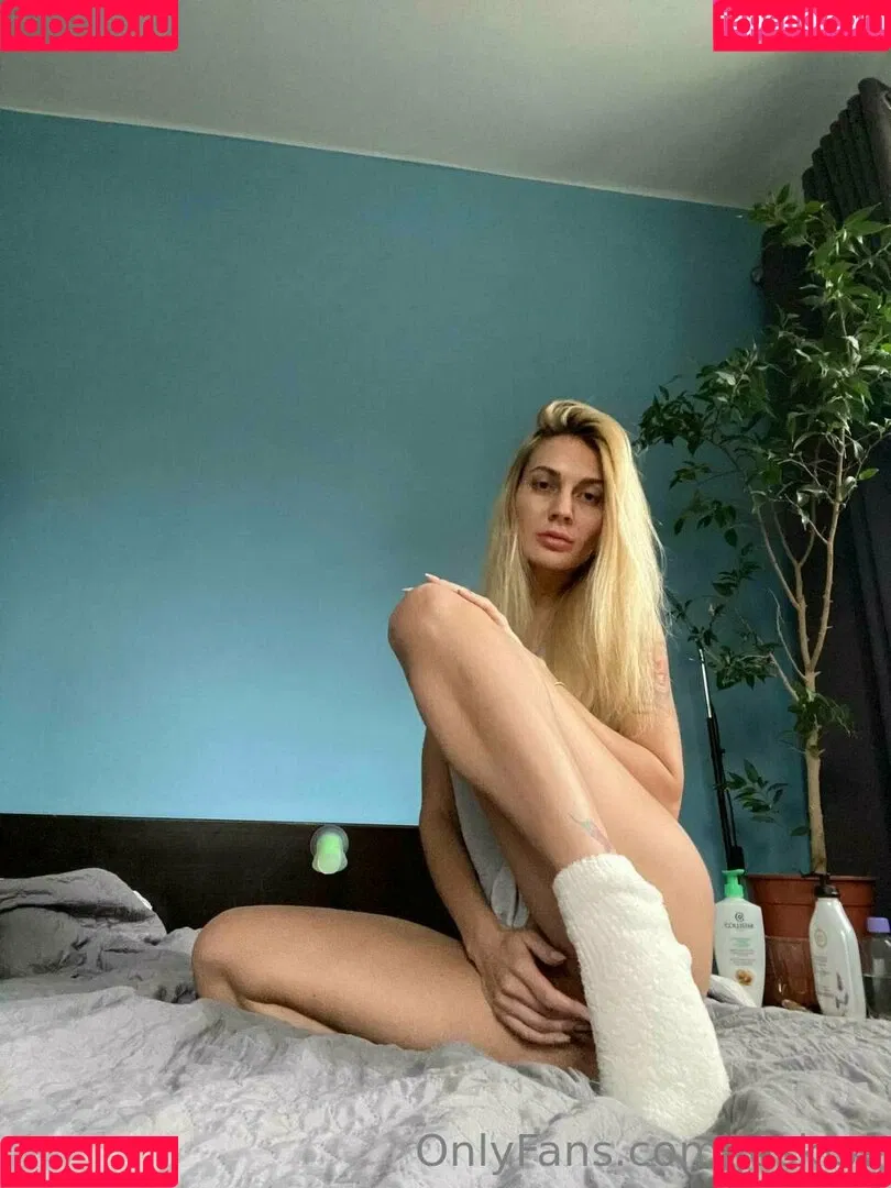 juskiss Onlyfans Photo Gallery 