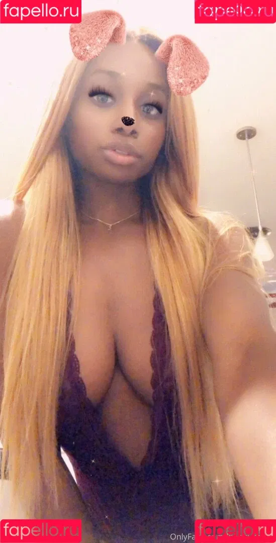 kinsleykarter Onlyfans Photo Gallery 
