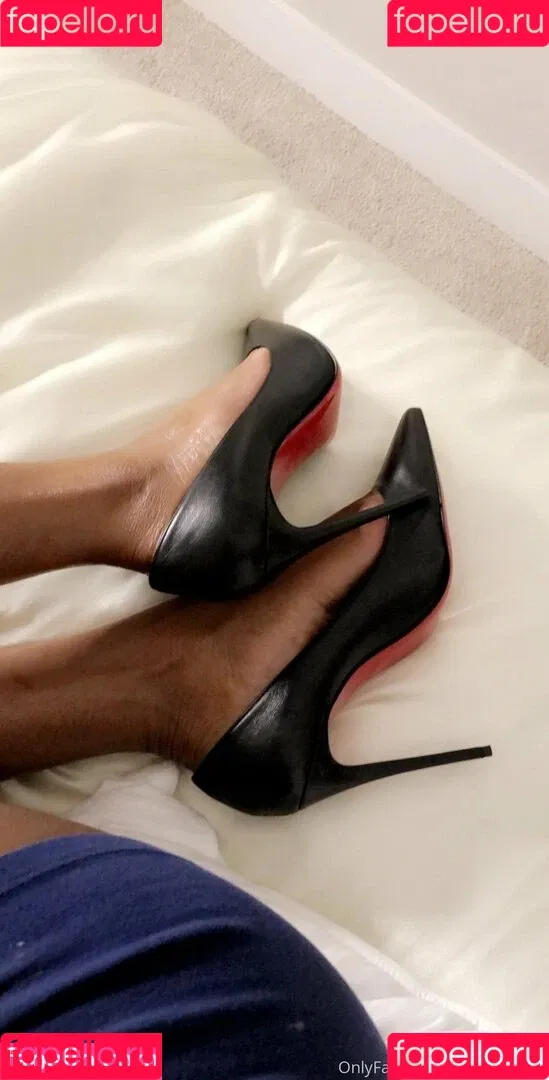 kinsleykarter Onlyfans Photo Gallery 