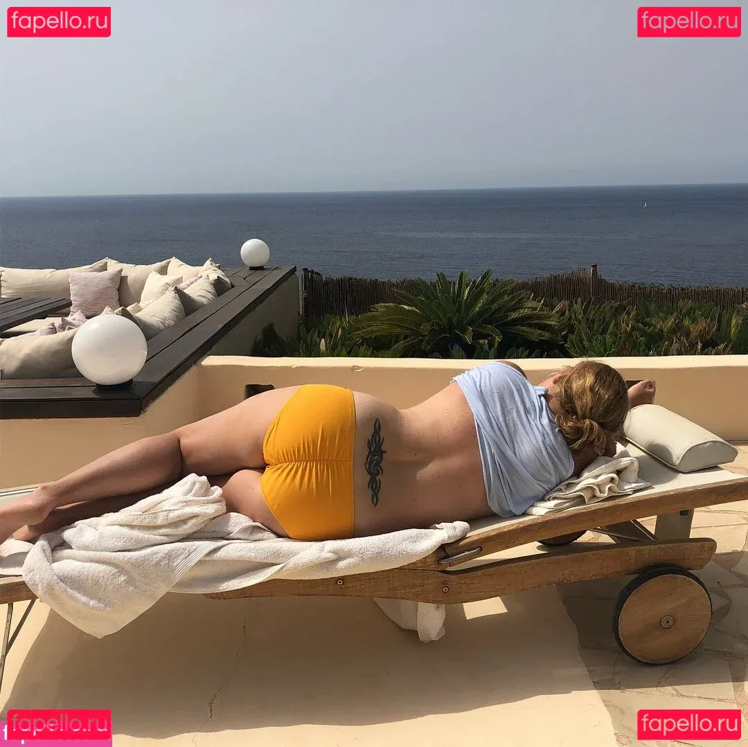 Amy Schumer Onlyfans Photo Gallery 