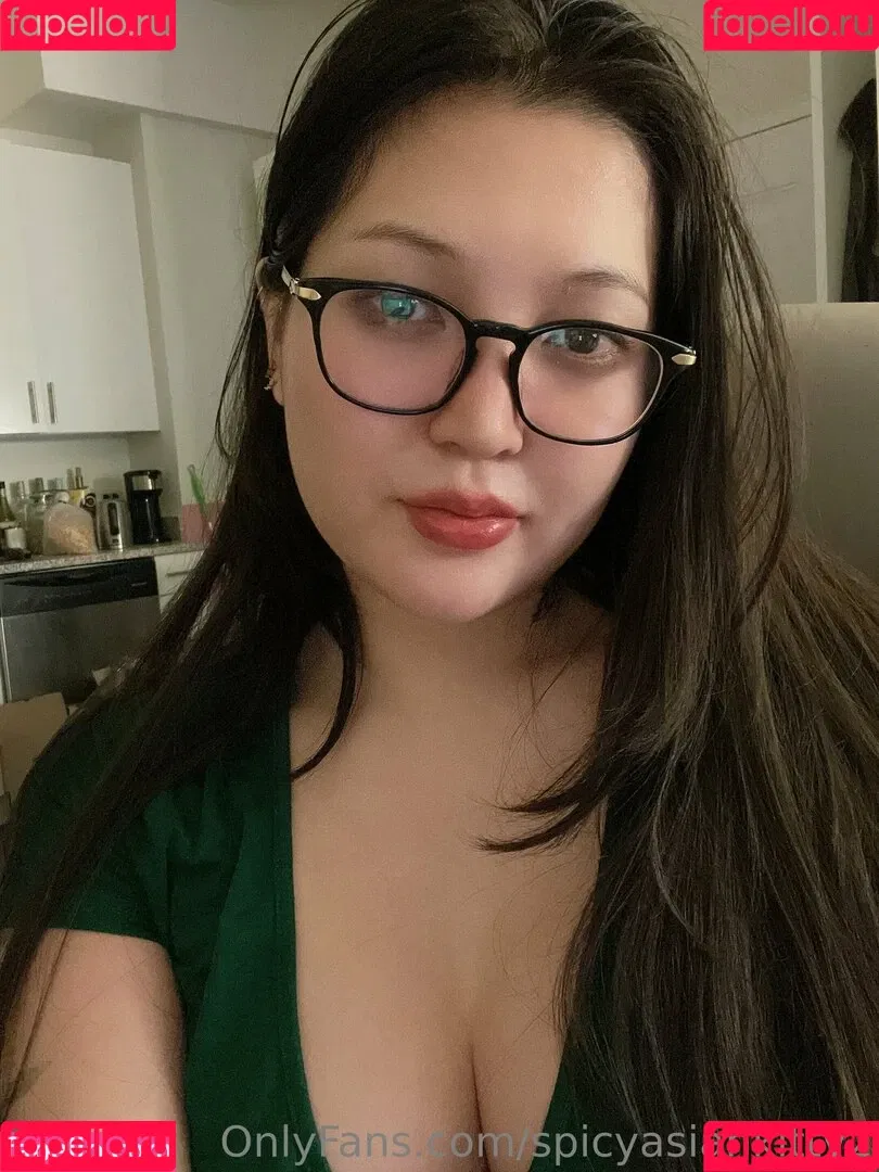 spicyasiankitty2 Onlyfans Photo Gallery 