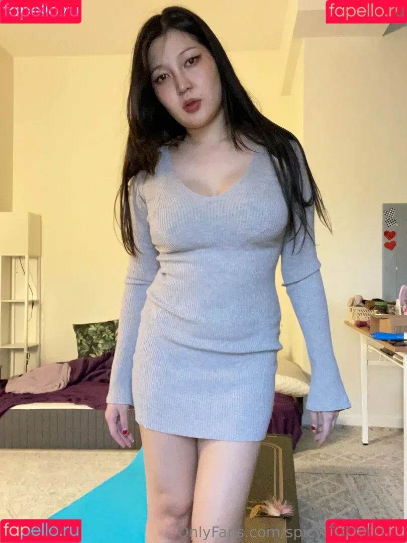 spicyasiankitty2 Onlyfans Photo Gallery 