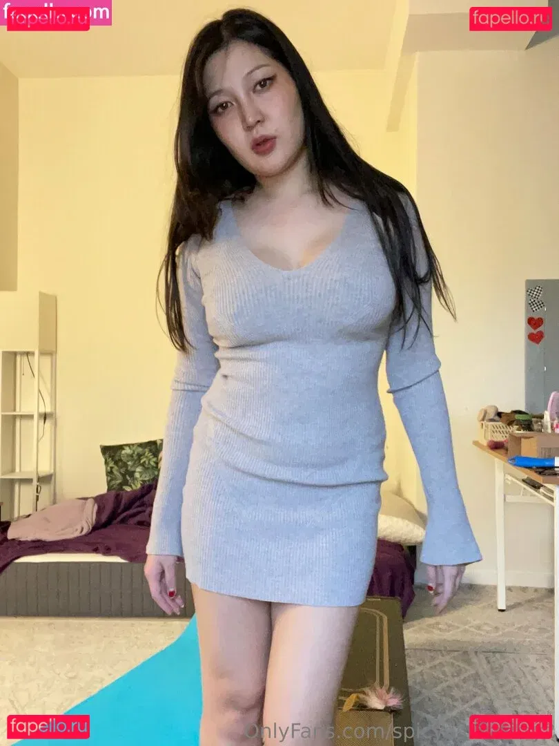 spicyasiankitty2 Onlyfans Photo Gallery 