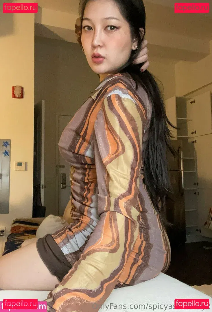 spicyasiankitty2 Onlyfans Photo Gallery 