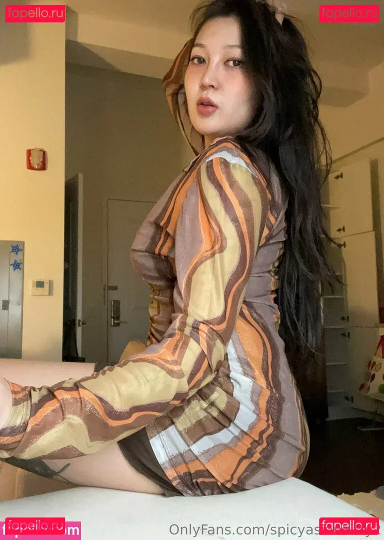 spicyasiankitty2 Onlyfans Photo Gallery 