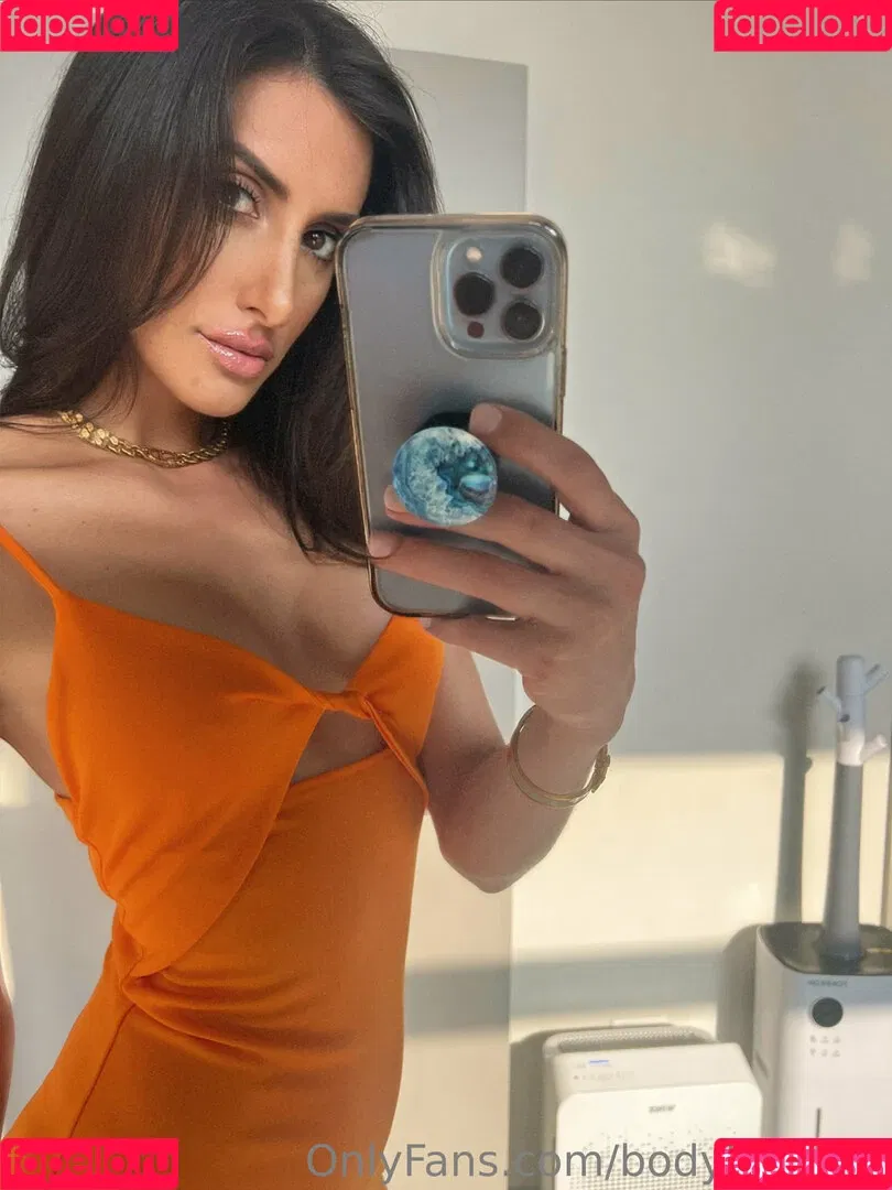 BodybyLorrie Onlyfans Photo Gallery 