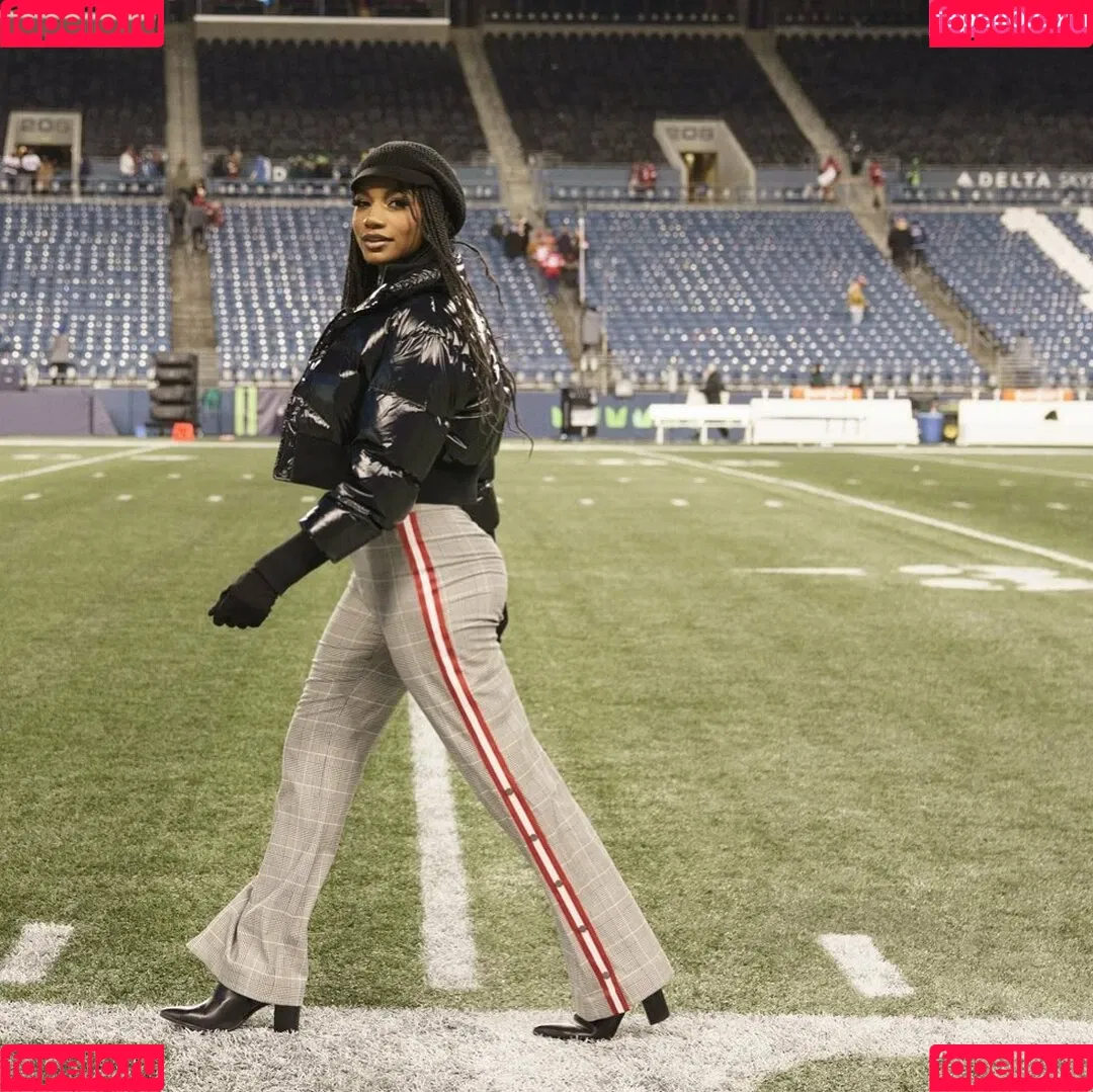 Taylor Rooks Onlyfans Photo Gallery 