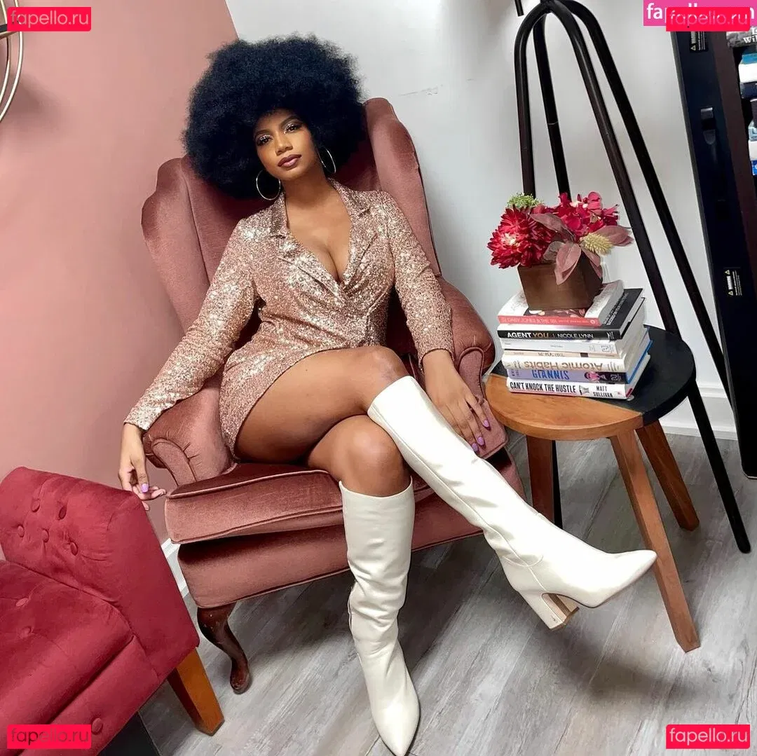 Taylor Rooks Onlyfans Photo Gallery 