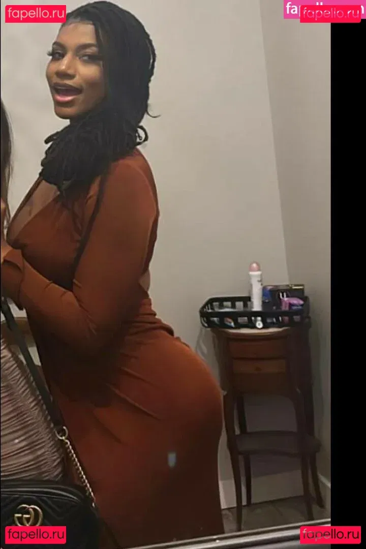 Taylor Rooks Onlyfans Photo Gallery 