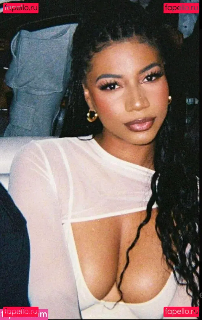 Taylor Rooks Onlyfans Photo Gallery 