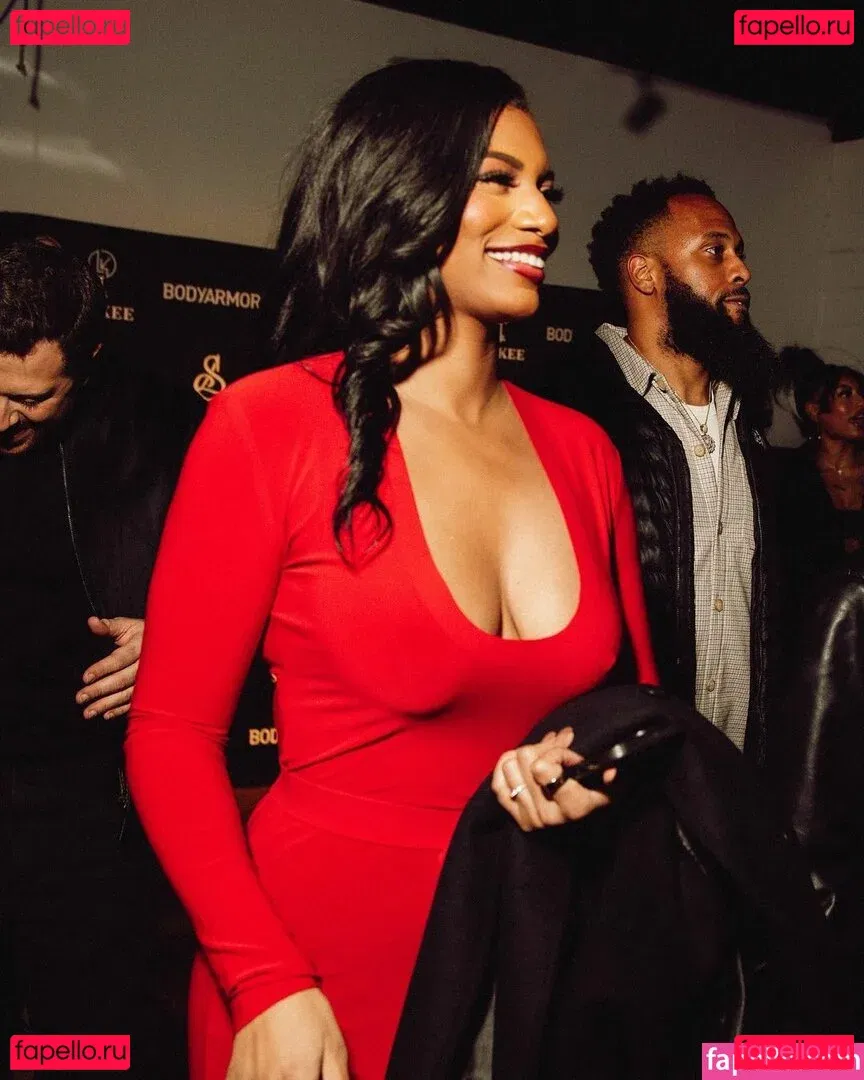 Taylor Rooks Onlyfans Photo Gallery 