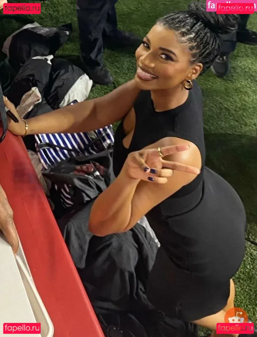 Taylor Rooks Onlyfans Photo Gallery 
