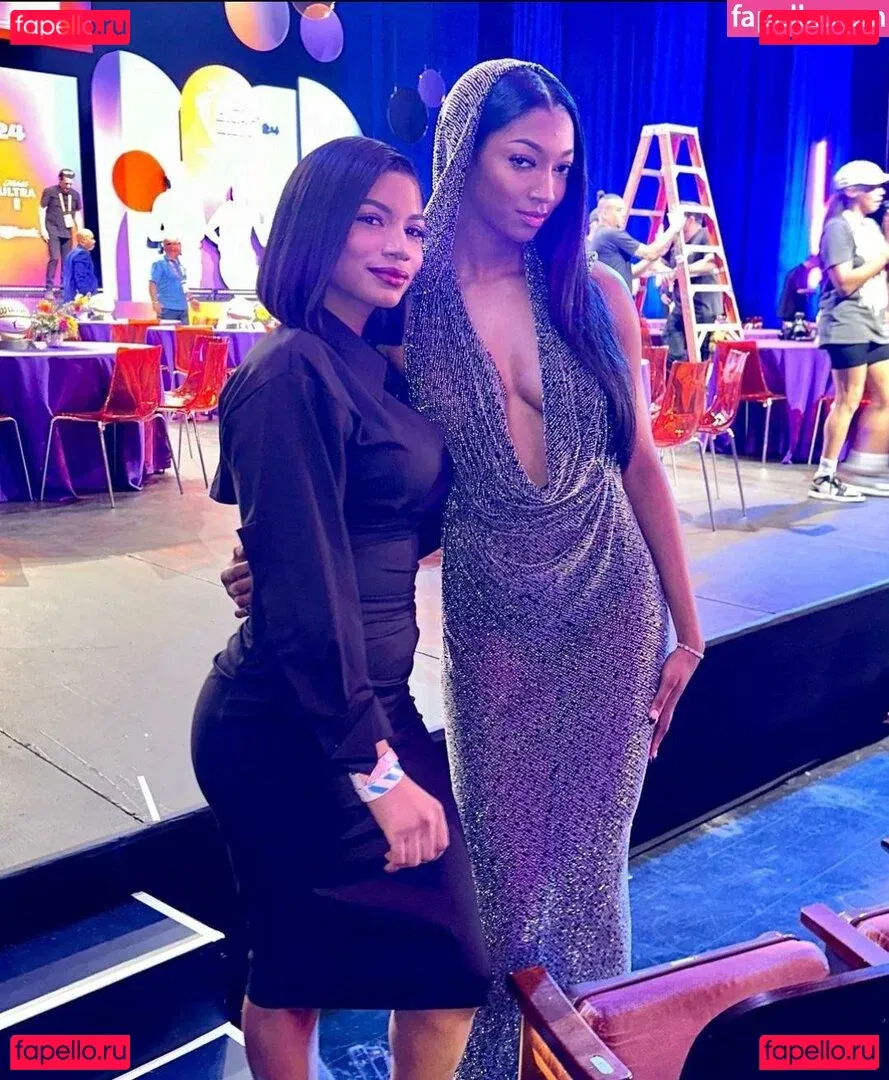 Taylor Rooks Onlyfans Photo Gallery 