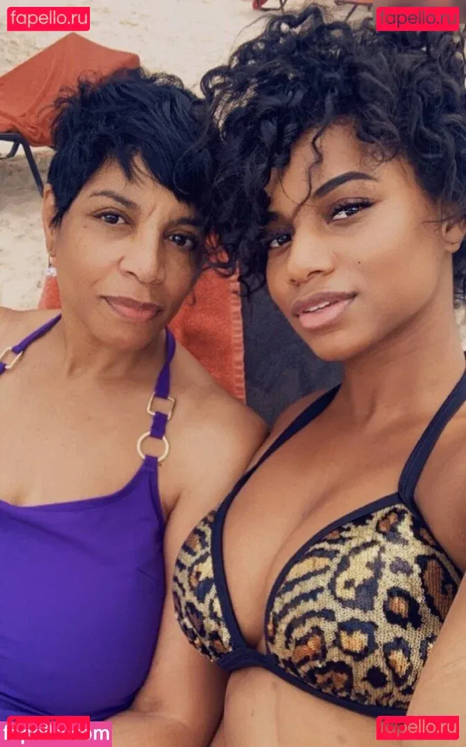 Taylor Rooks Onlyfans Photo Gallery 