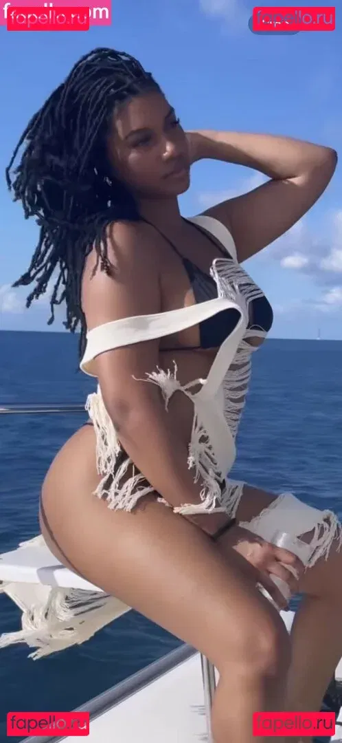 Taylor Rooks Onlyfans Photo Gallery 