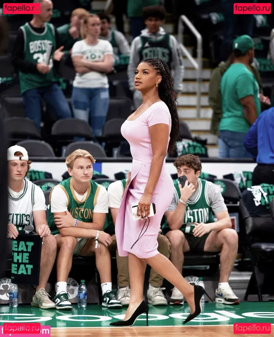 Taylor Rooks Onlyfans Photo Gallery 