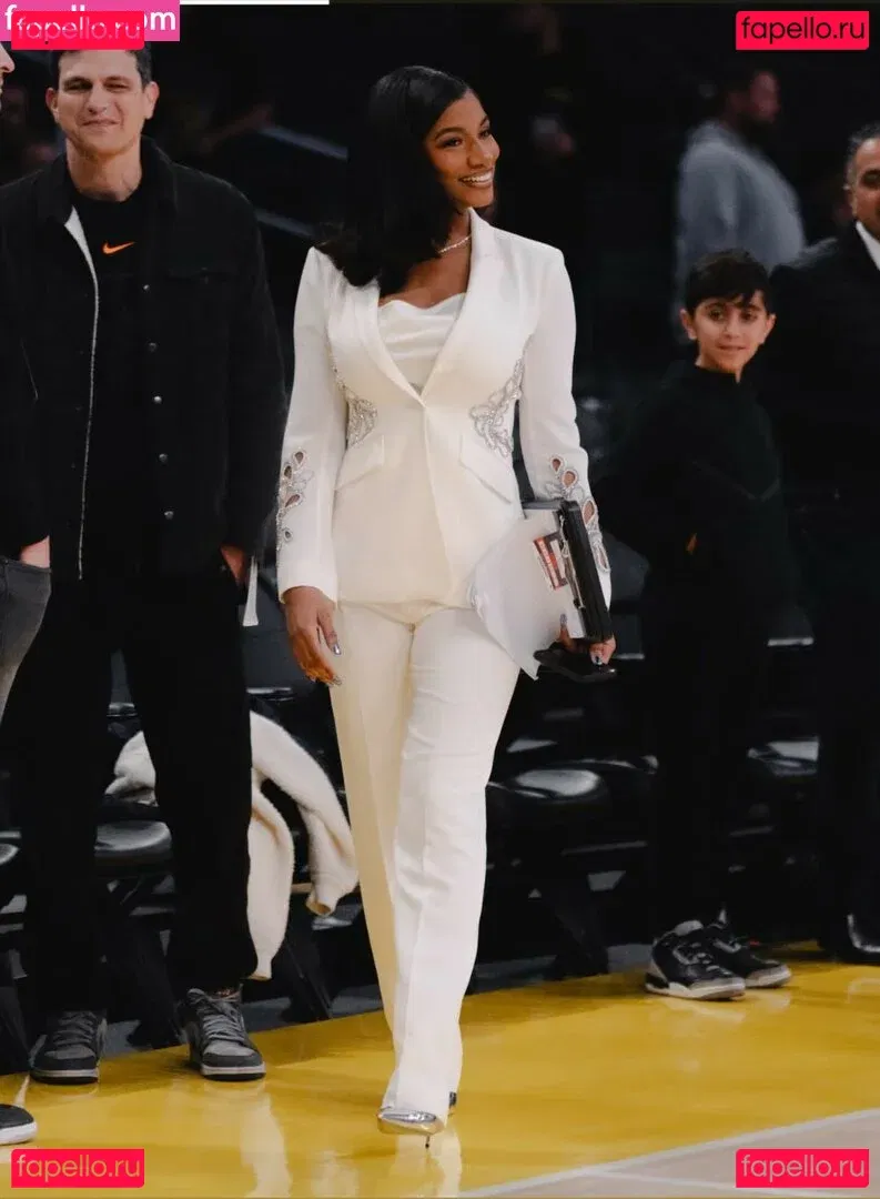 Taylor Rooks Onlyfans Photo Gallery 