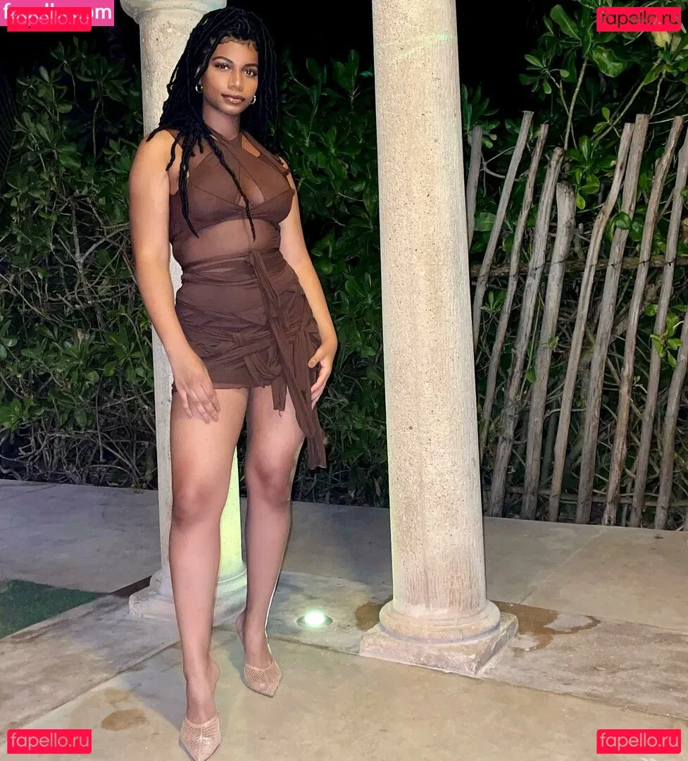 Taylor Rooks Onlyfans Photo Gallery 