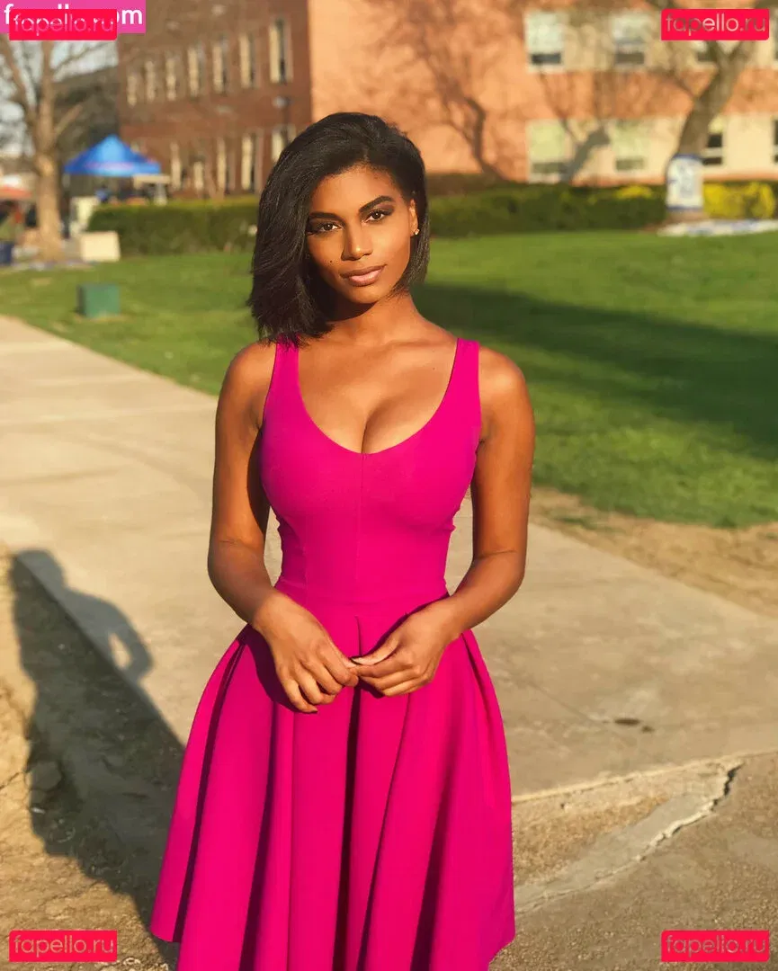 Taylor Rooks Onlyfans Photo Gallery 