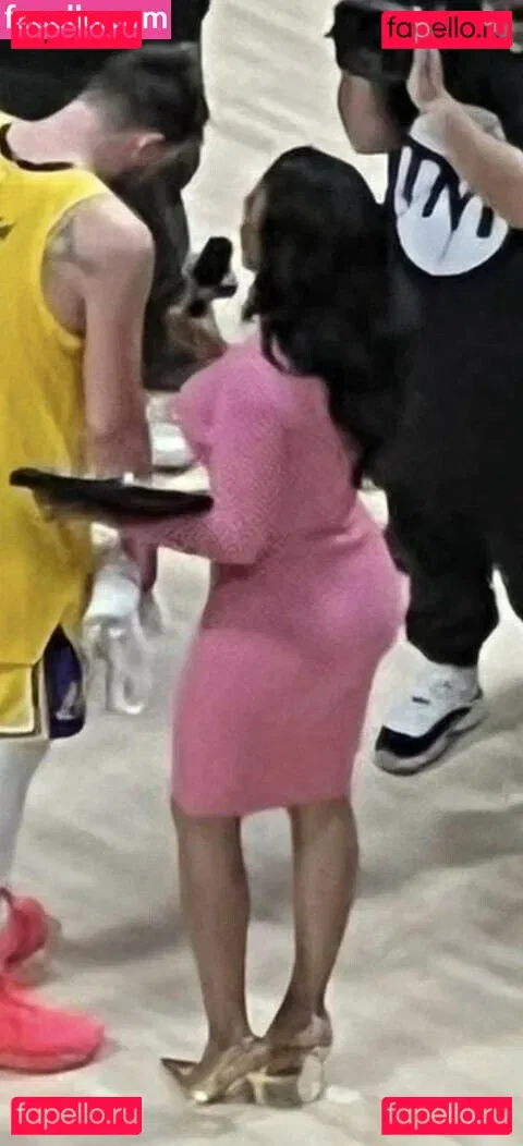 Taylor Rooks Onlyfans Photo Gallery 