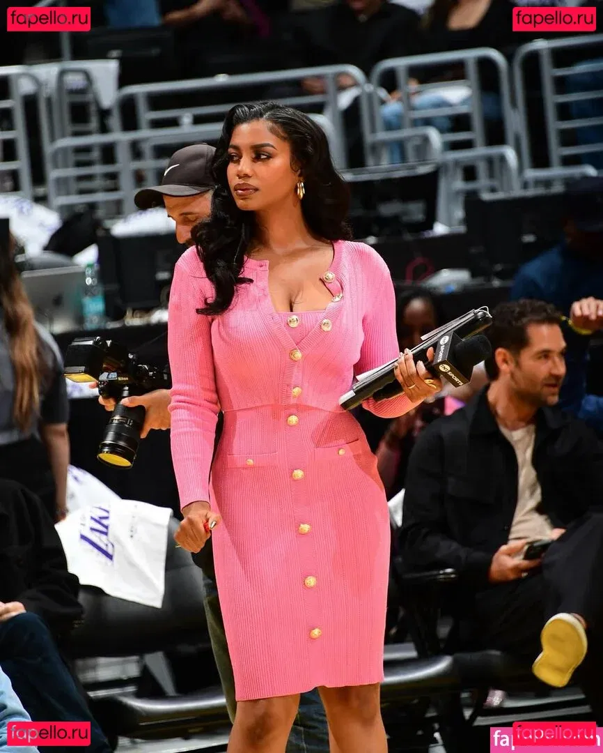 Taylor Rooks Onlyfans Photo Gallery 