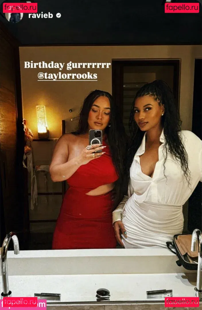 Taylor Rooks Onlyfans Photo Gallery 