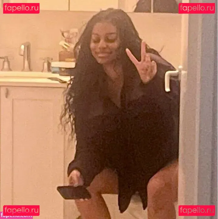 Taylor Rooks Onlyfans Photo Gallery 