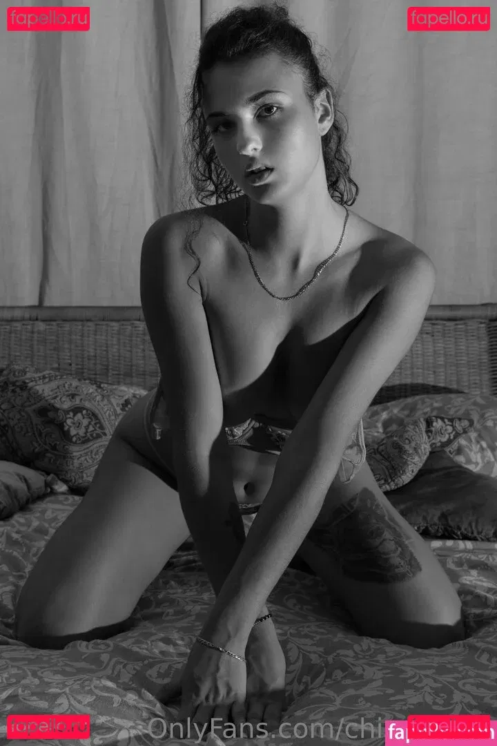 charlotte_lapiedrafree Onlyfans Photo Gallery 