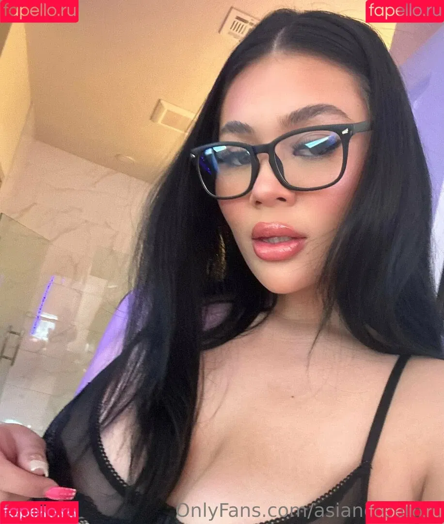 asiancreamm Onlyfans Photo Gallery 